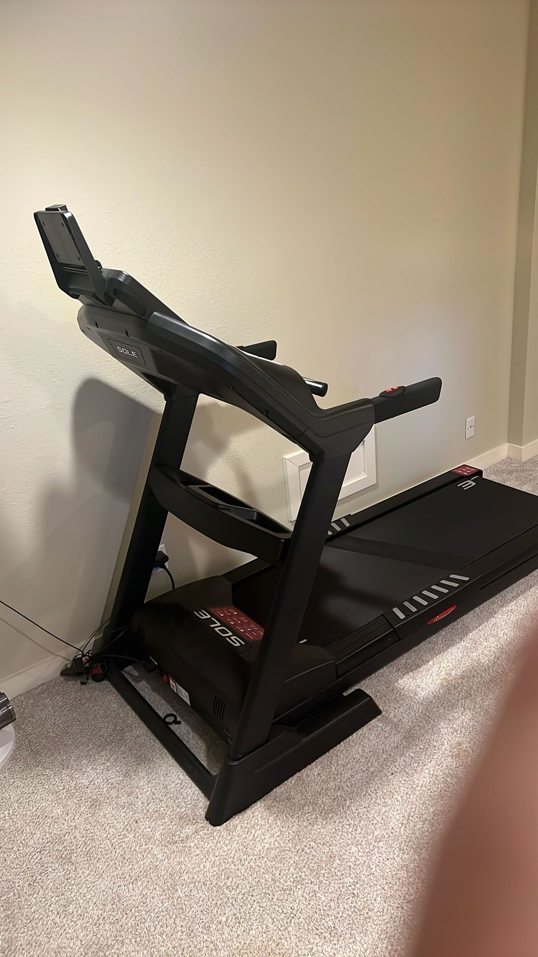 Sole F63 Treadmil