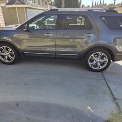 2015 Ford Explorer