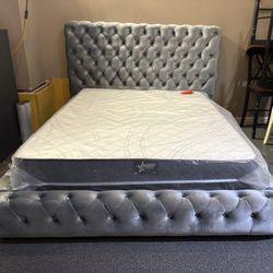 New Queen Platform Bed & Mattress 