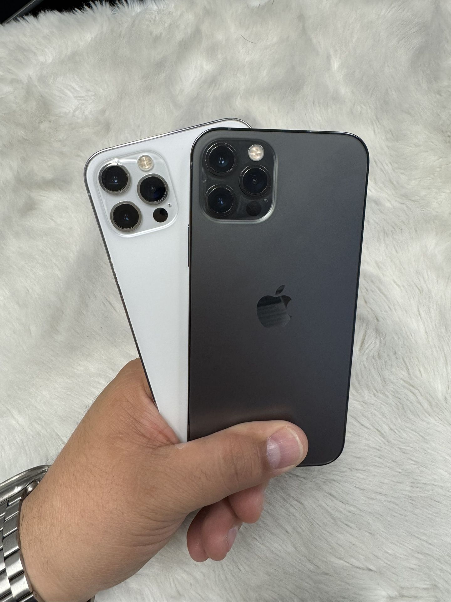 Apple iPhone 12 Pro 128GB Unlocked $350