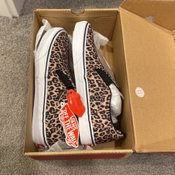 Brand New Women Vans 