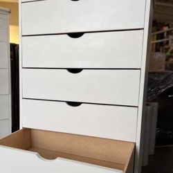 Dresser / Five drawers dresser