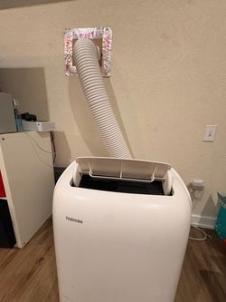 Toshiba Portable Air Conditioner with Dehumidifier