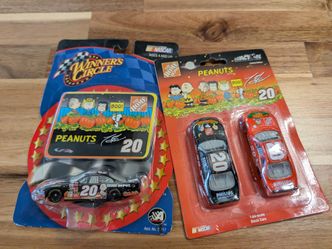 (Box-D1) Peanuts Nascar Tony Stewart diecast collectible