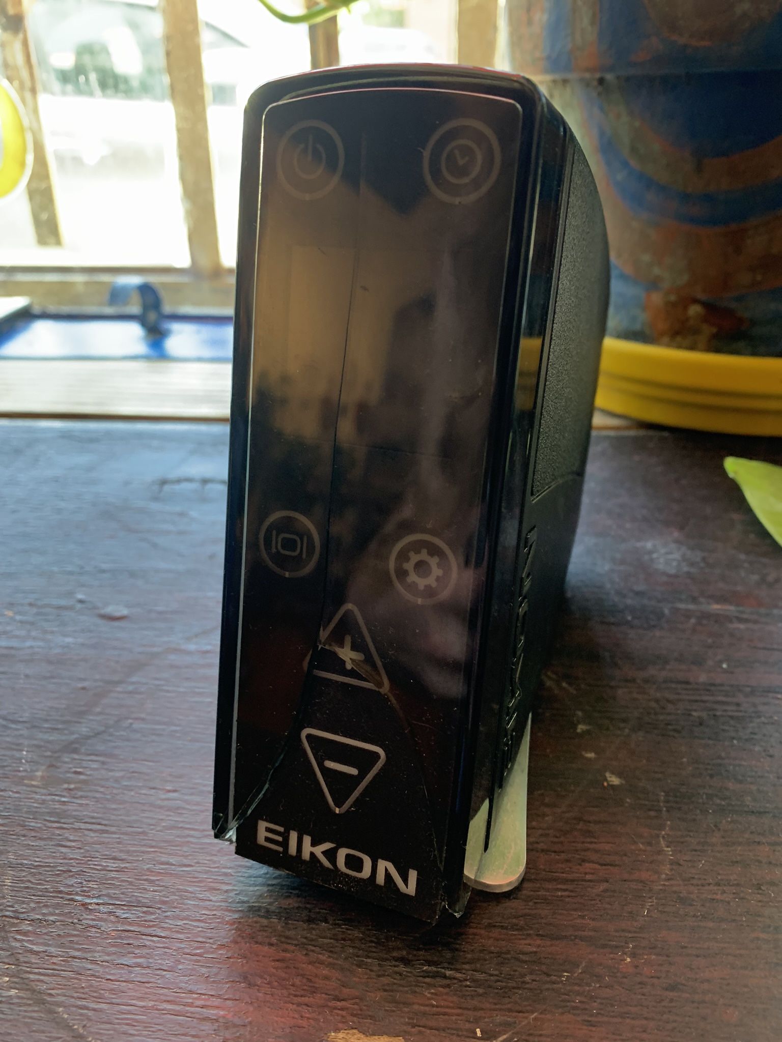 Eikon metered tattoo power supply