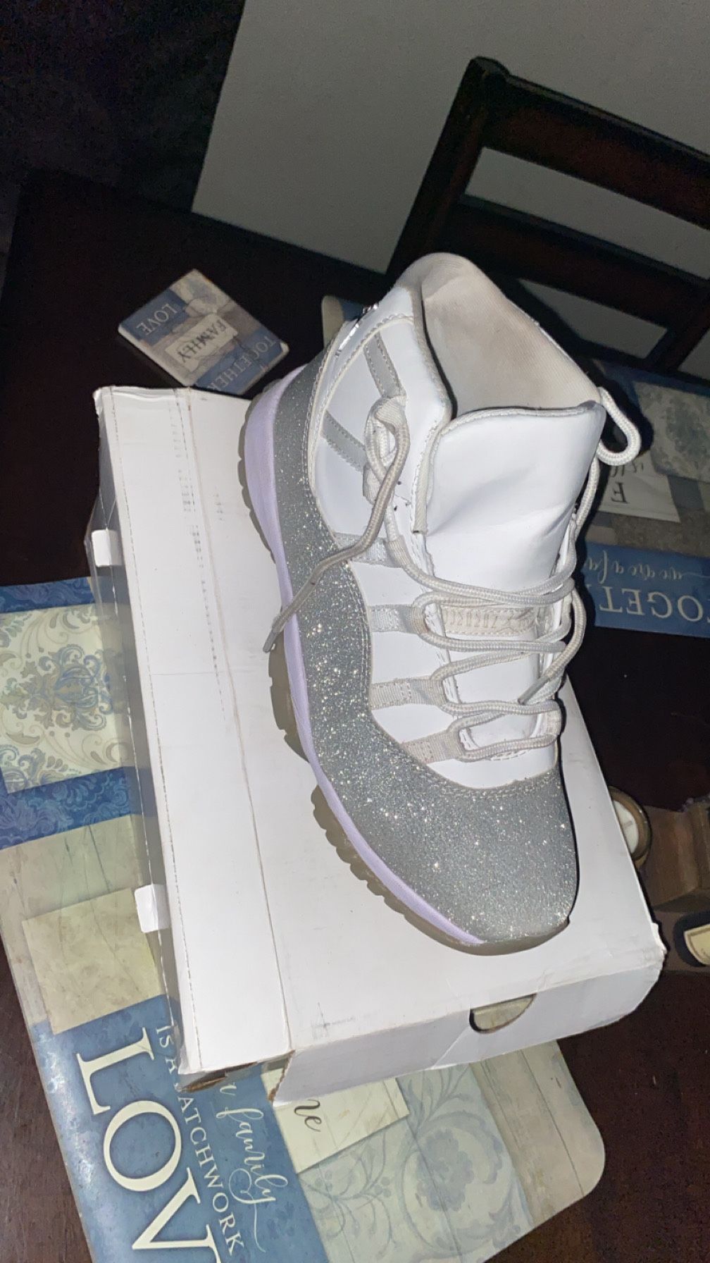 11 RETRO METALLIC SILVER