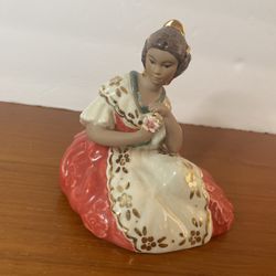 Vintage 1960 Arman Fallera Spanish Lady Porcelain Made in Spain Figurine 4.5 x 5