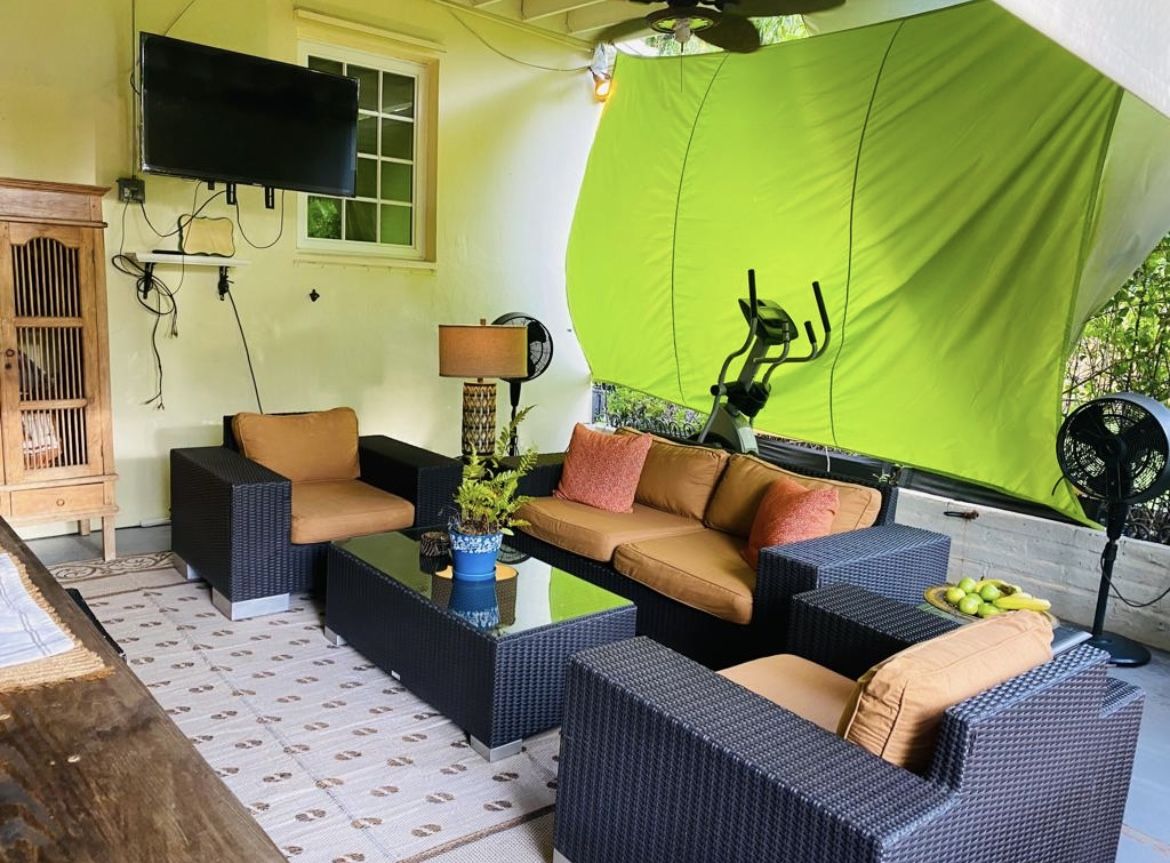 6 Piece (Yedra) outdoor wicker patio furniture set for Sale in Miami