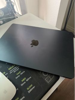 Apple M1 Macbook pro