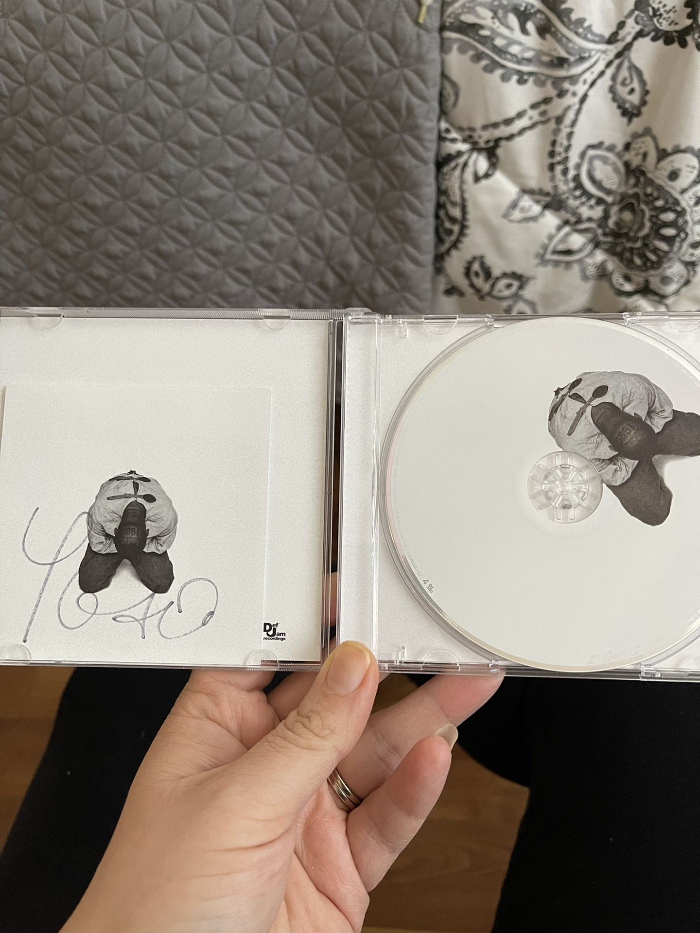 YG signed CD