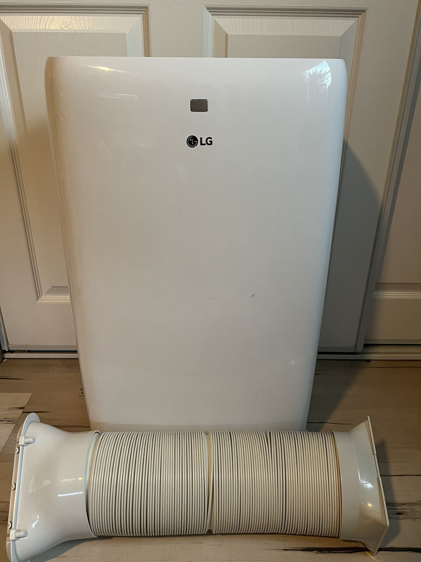 LG Portable Air Conditioner LP0721