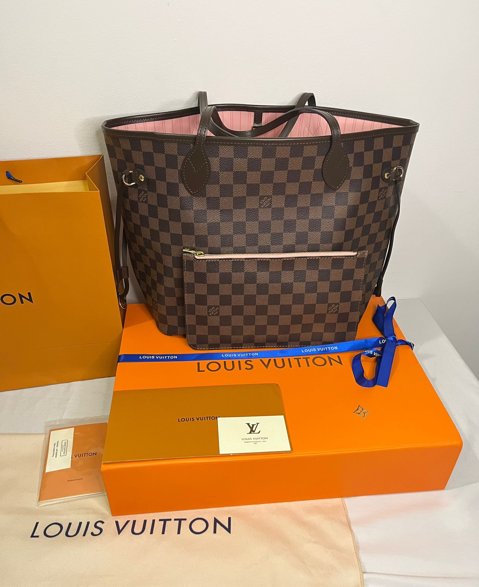 100% Authentic Louis Vuitton Neverfull MM – Damier Ebene with Rose Ballerine Interior  
