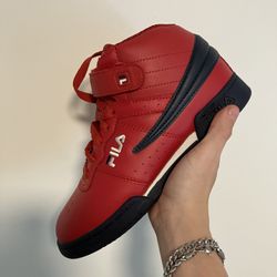 Fila Slightly Used Size 4y