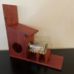 Squirrel Feeder