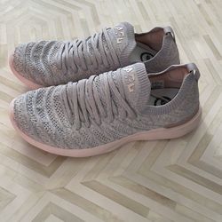 Women’s APL Running Shoes 8.5