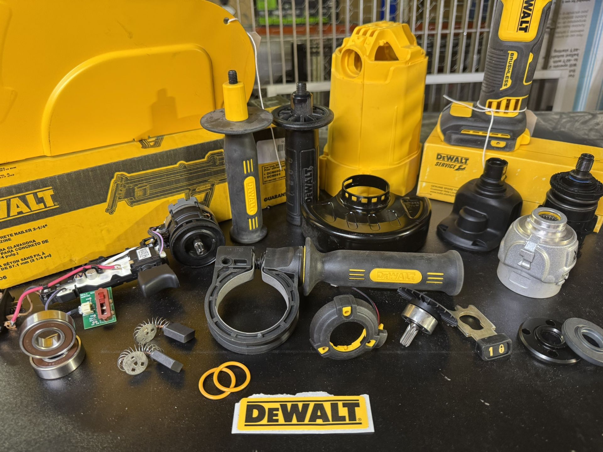 DeWalt Parts, Accessories And Repairs