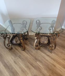 2 End Tables
