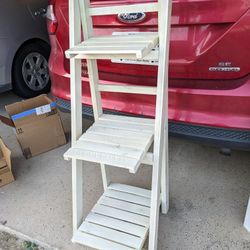 Small Foldable Shelf Ladder Type. Plant Stand. Excellent Condition 
