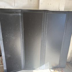 Hard Tri-Fold Tonneau Cover – Fits Ram 1500