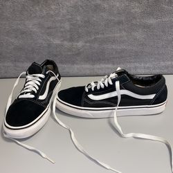 VANS Old Skool Black & White Shoes - Size 10 