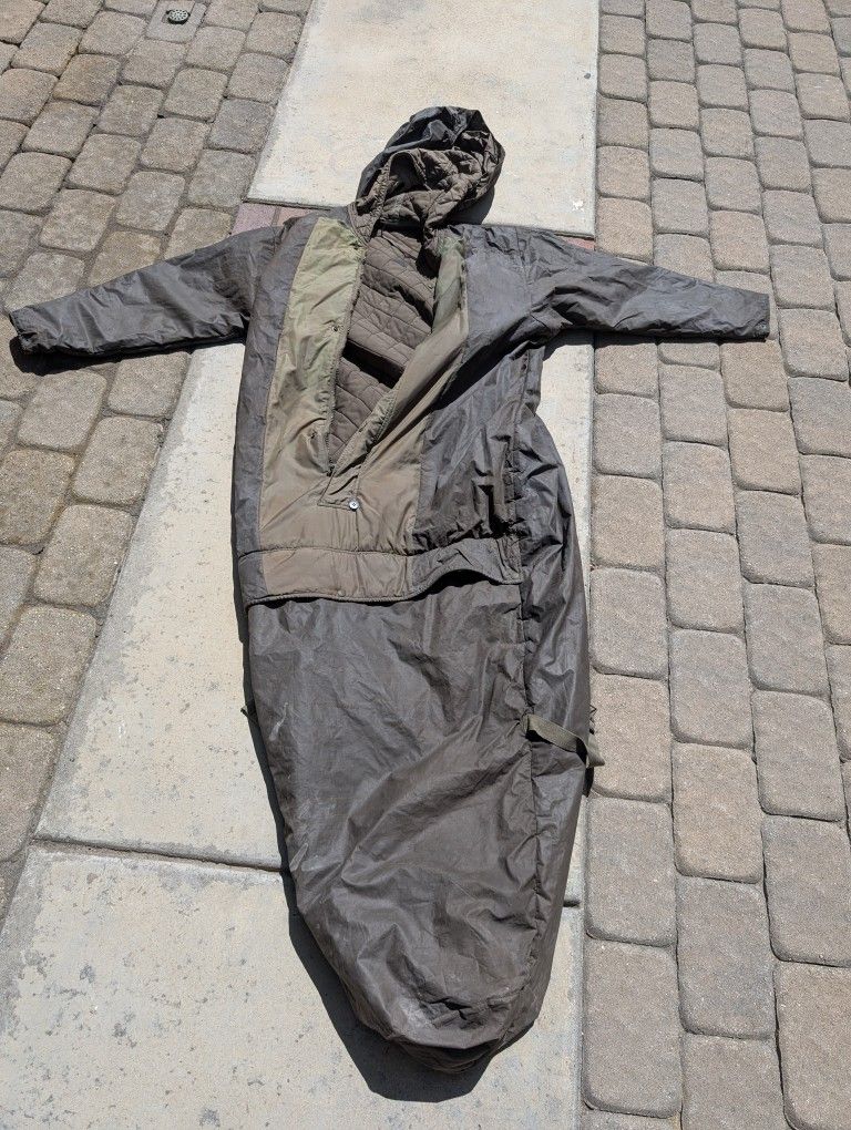 Vintage 1962 German Army Sleeping Bag Parka w/ Hood – Zipper Needs Repair