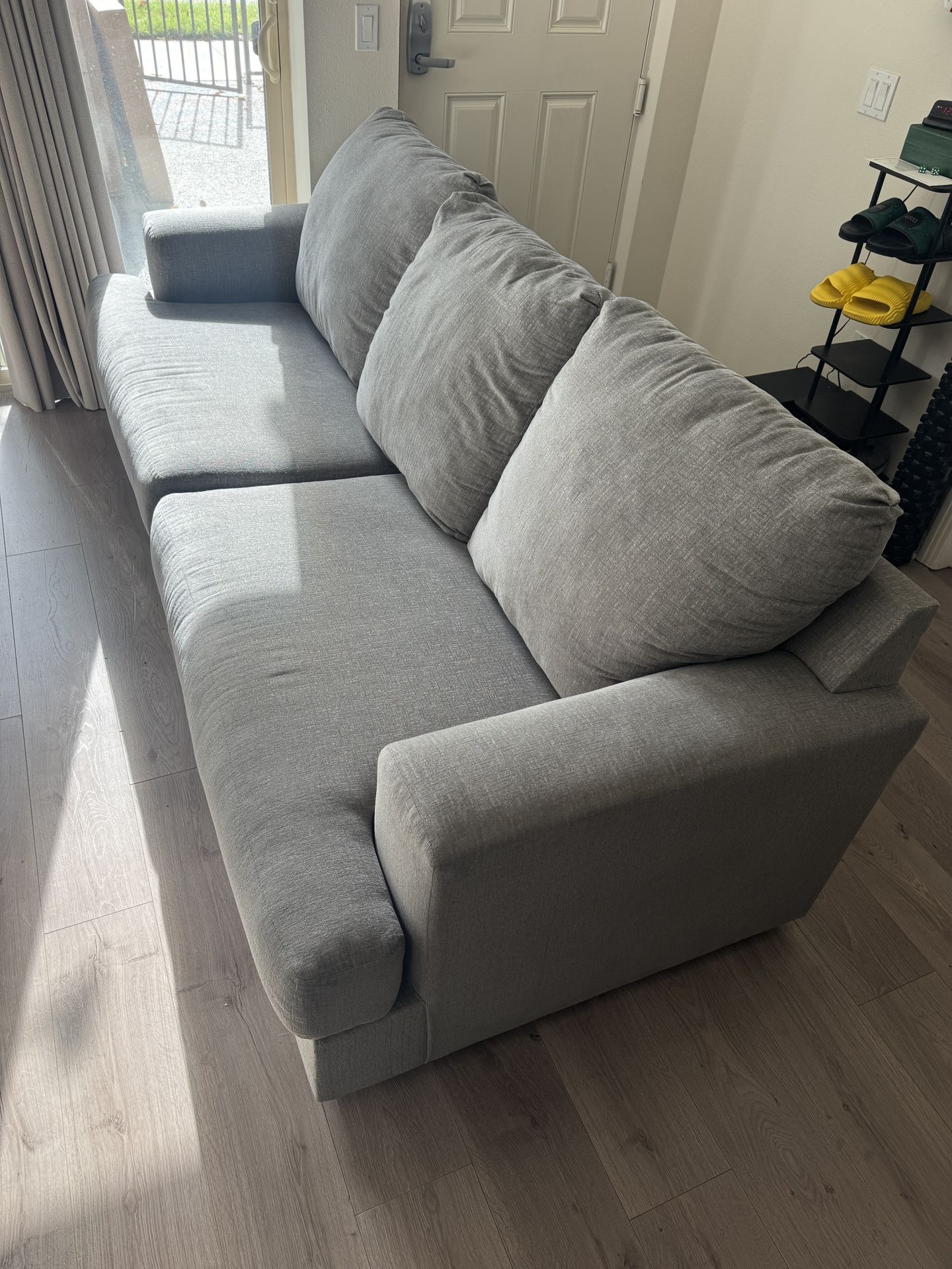 Sofa + Ottoman 