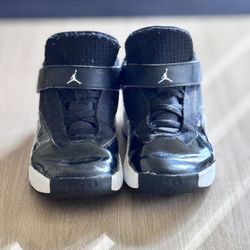 Jordan Max Aura 6 Black White (1Y)