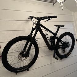 2022 TREK Remedy  9.8 27.5 GX  BLk Matte Full Carbon