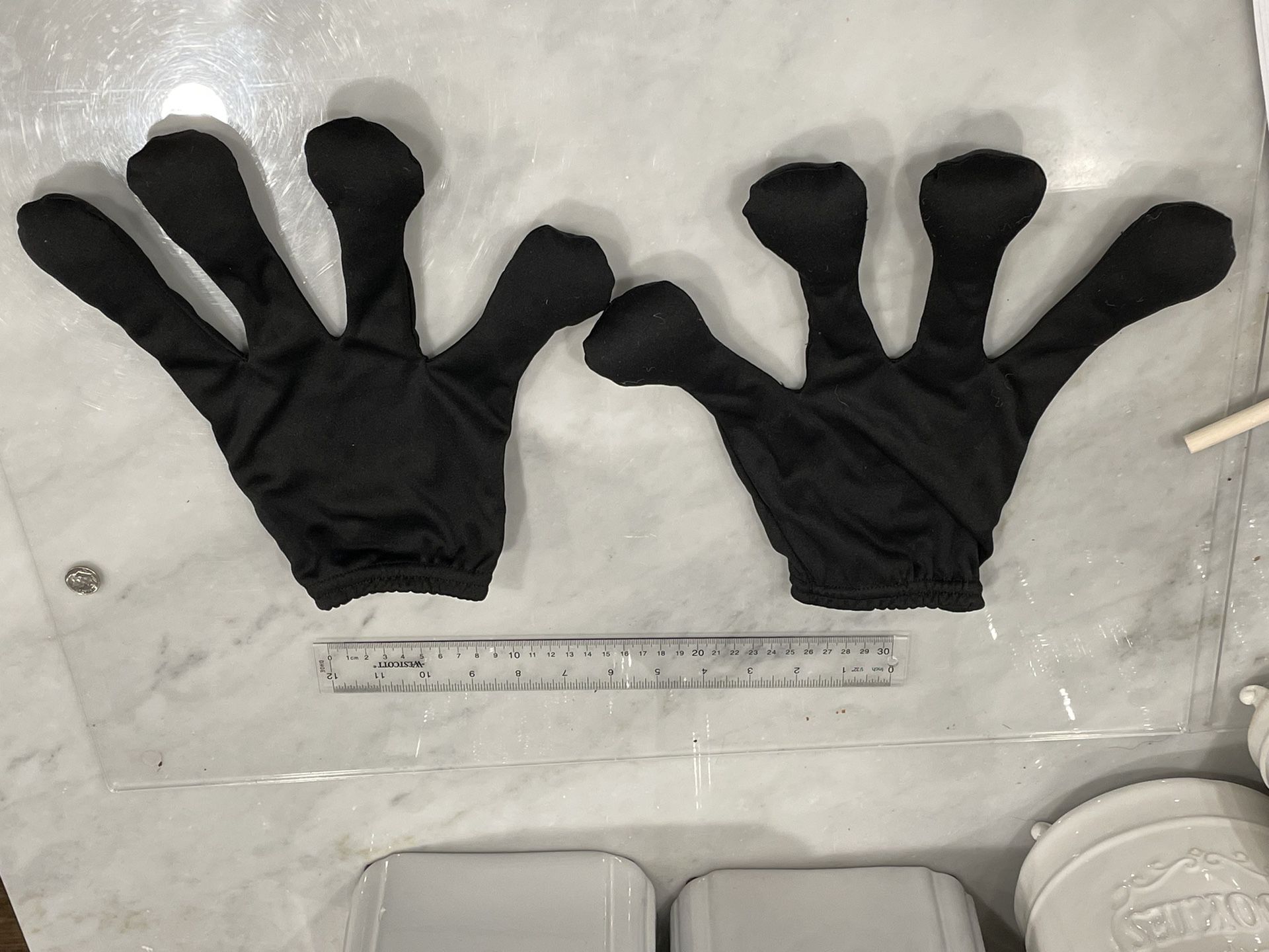 Alien Hands Gloves Spirit Halloween Unused Theatre Costume Rare Retired 