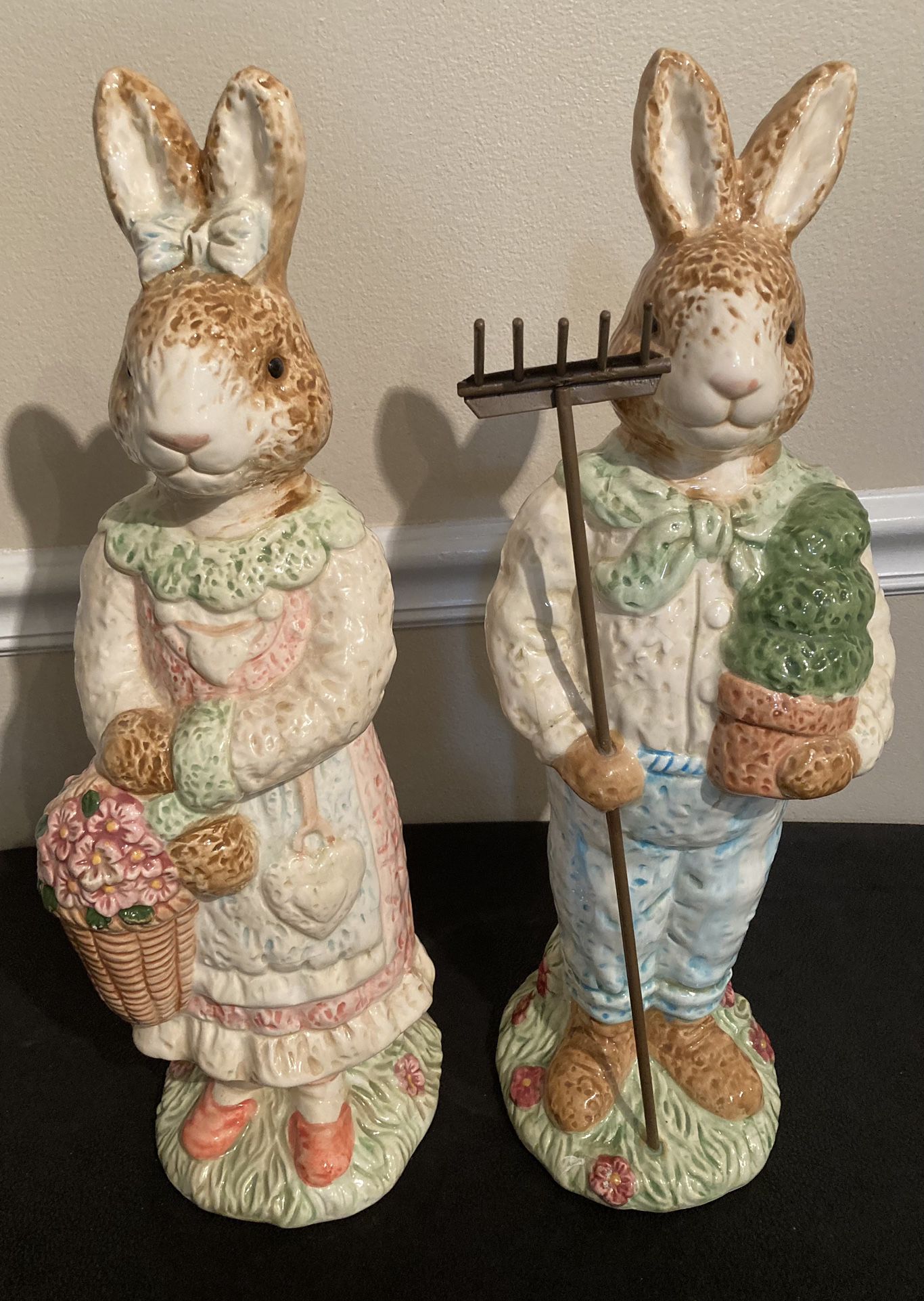 NEW! PAIR EASTER FIGURINES