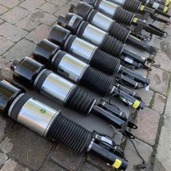 Mercedes Benz Air Struts OEM Arnott used- looks like new