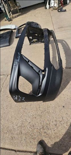 Buick Enclave Front Bumper OEM
