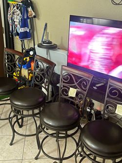 4 bar stools