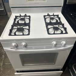 Whirlpool Gas Stove Four burners White Color 