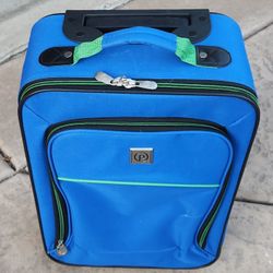 Carry-on Weekend Suitcase