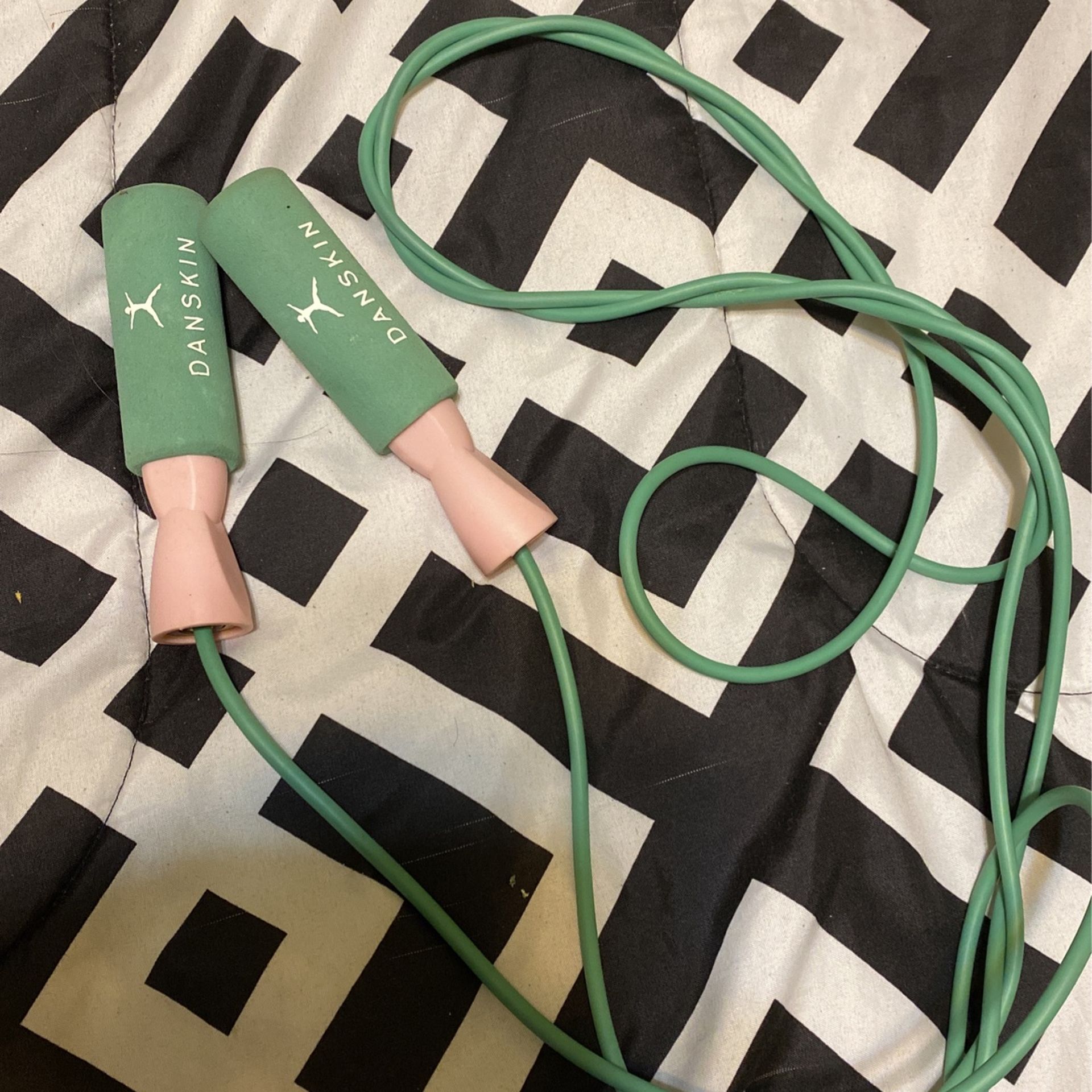 Danskin Jump Rope