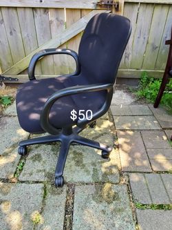 Desk chair