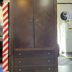 Armoire