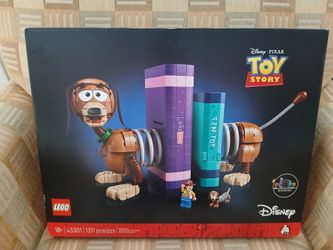 Lego Toy Story Slinky Dog Bookends (43301) - new, sealed