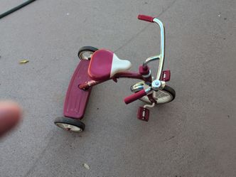 Classic Red Radio Flyer Tricycle
