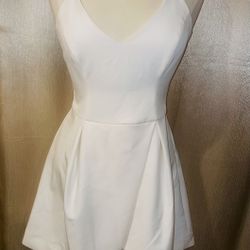 Gianni Bini Ivory V-Nevk Sleeveless Dress Size Small 