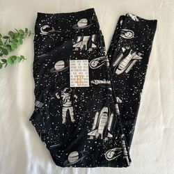 🪐 LULAROE • Outer Space TC Leggings (fits 12-18)
