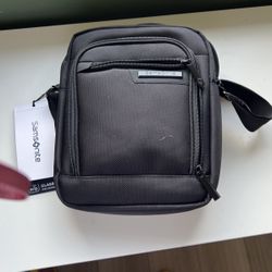 Samsonite Classic 2 Crossbody New