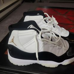 Size 13  New Without Box Jordan 11 Gratitude 
