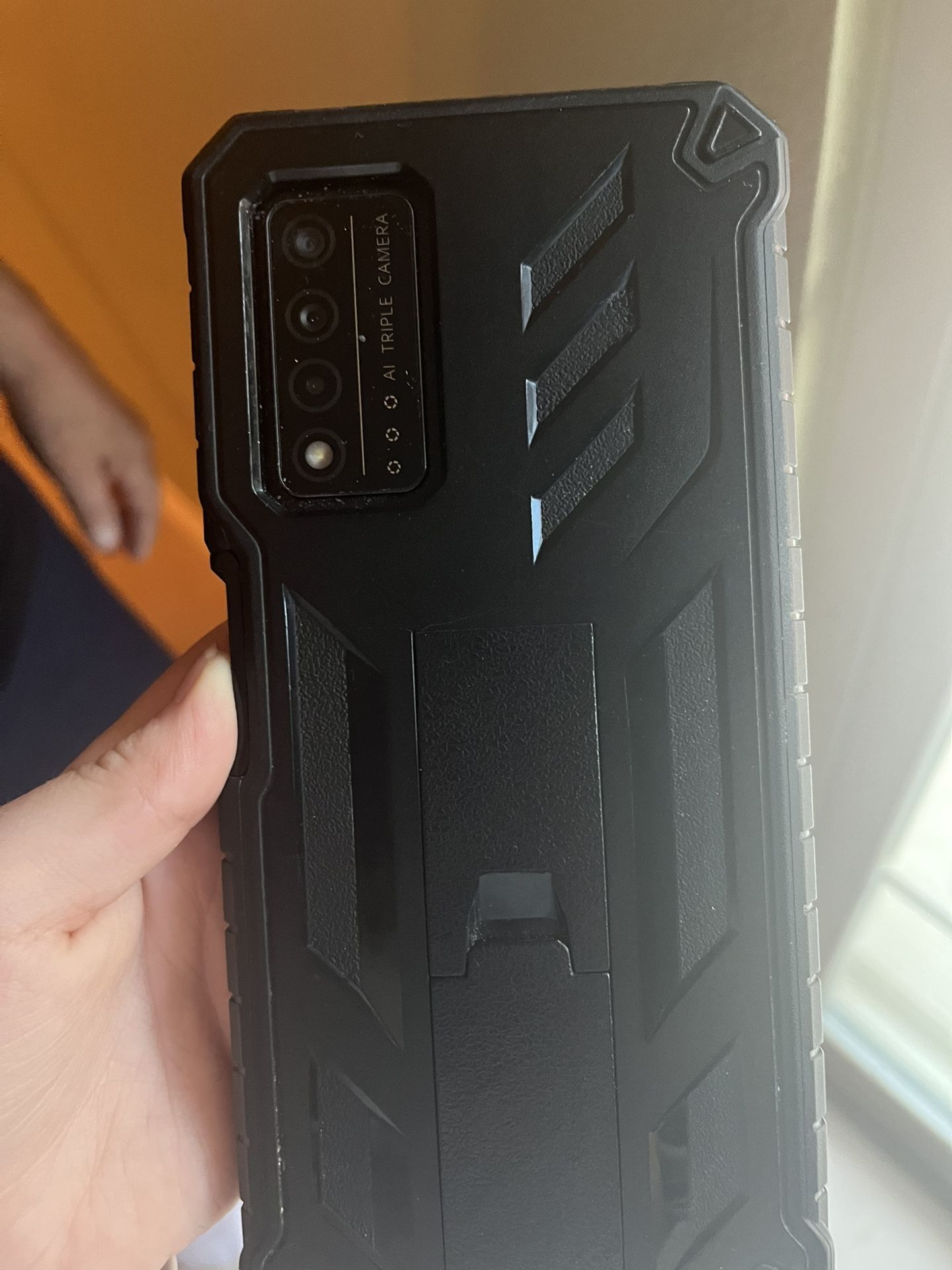 REVVL V+ 5G Only used for a year