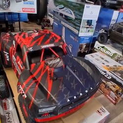 Arrma Mojave BLX 6s Brushless Electric RC Truck 70 Miles An Hour ,Brand New