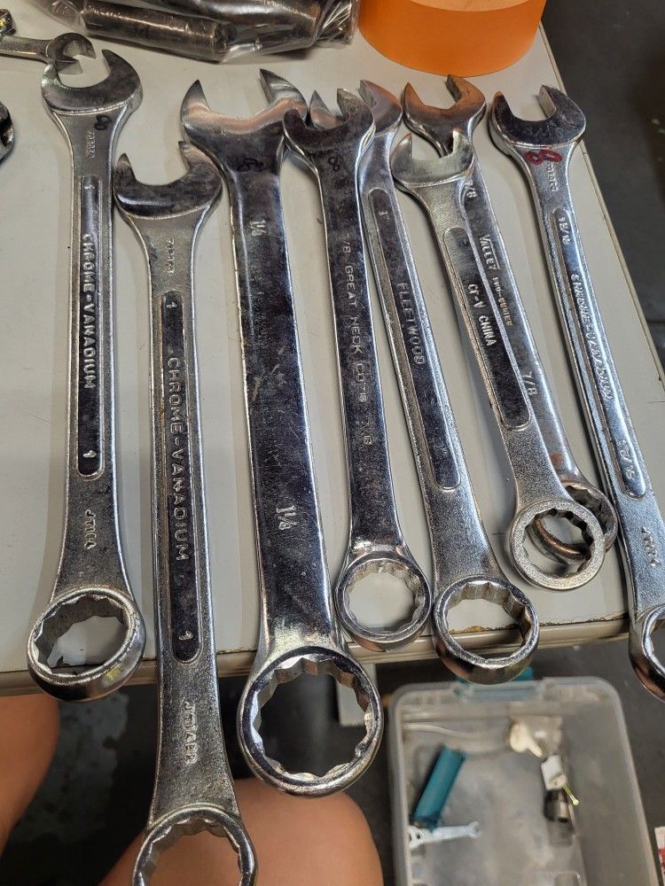 Lot Of 8 Pc Wrench Set Diffrent Sizes