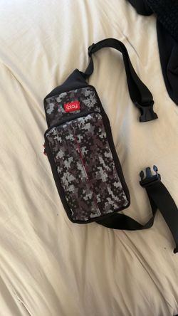 Fanny pack/Iplay