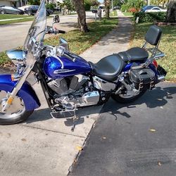 2006 Honda VTX300R Motorcycle 