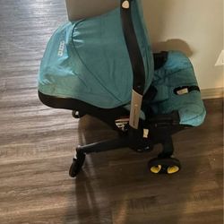 Doona Carseat/Stroller 